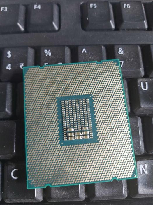 kit Intel i7-6900k 2011-v3, placa de baza asus sabertooth x99