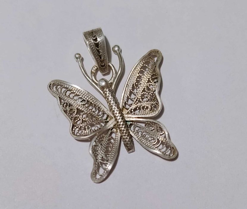 Сребърни бижута,пръстени и нежна висулка