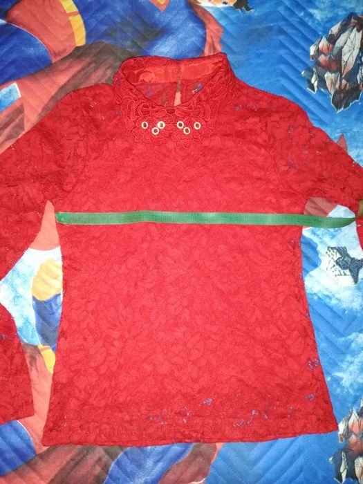 Дантелена блузка тип ризка