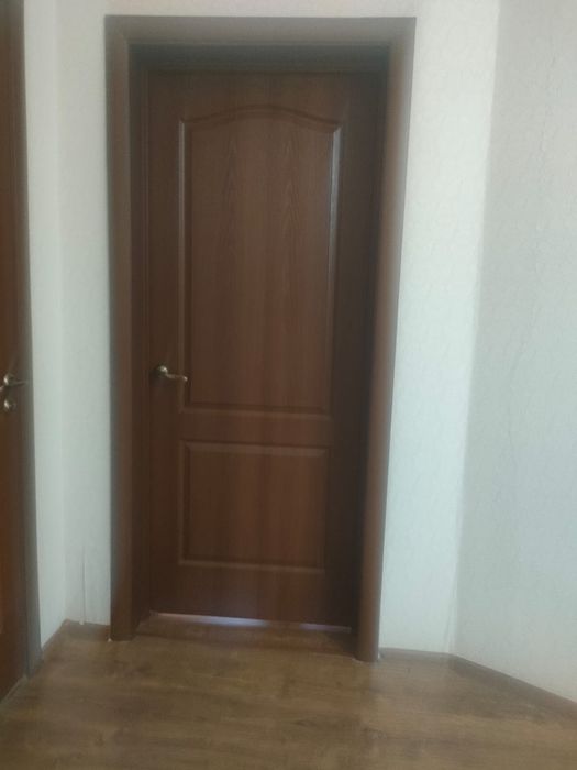 Продам межкомнатные двери