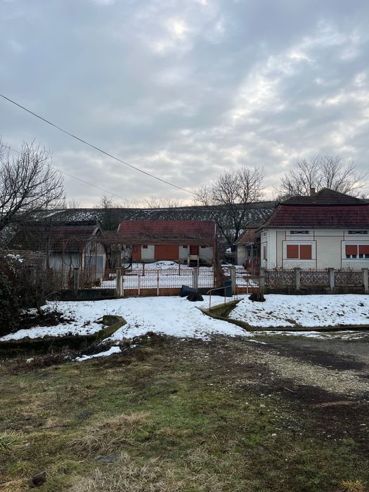 Vând casă în Valea Largă - Mureș