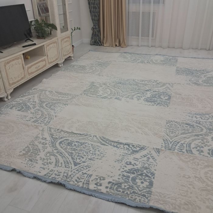 Продам ковер - палас