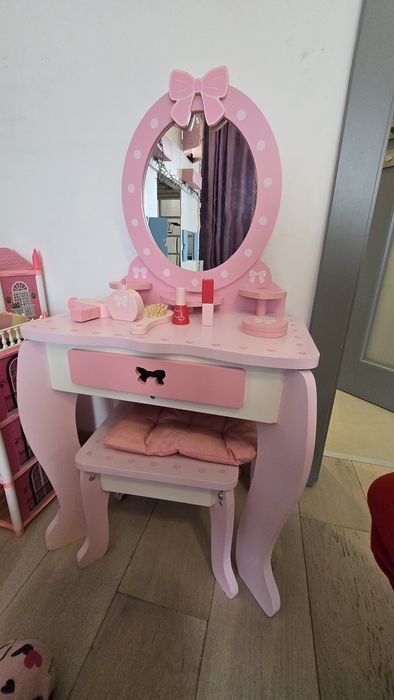 Masa machiaj pentru fetițe