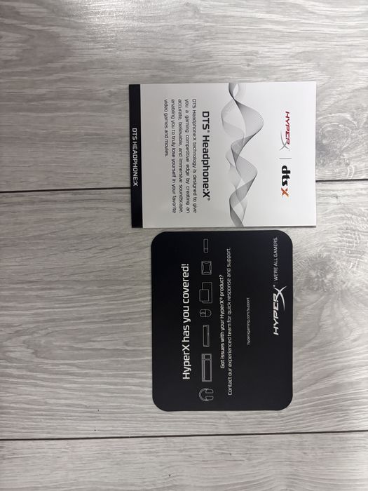 Casti HyperX ca noi