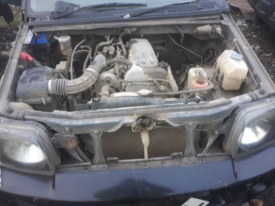 Dezmembrez suzuki jimny. Motor 1328 ,16valve benzina