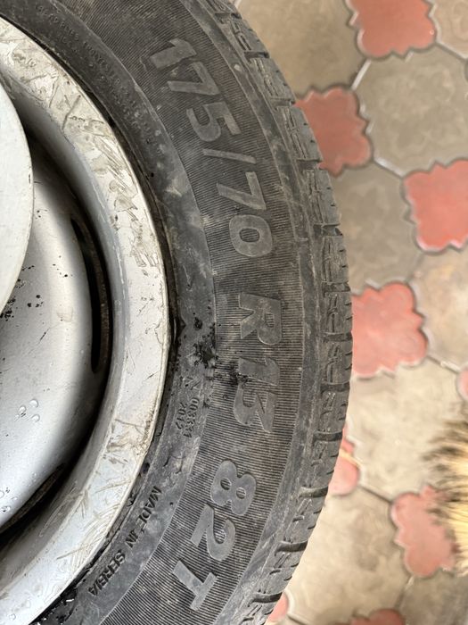 Продам комплект резины с дисками!