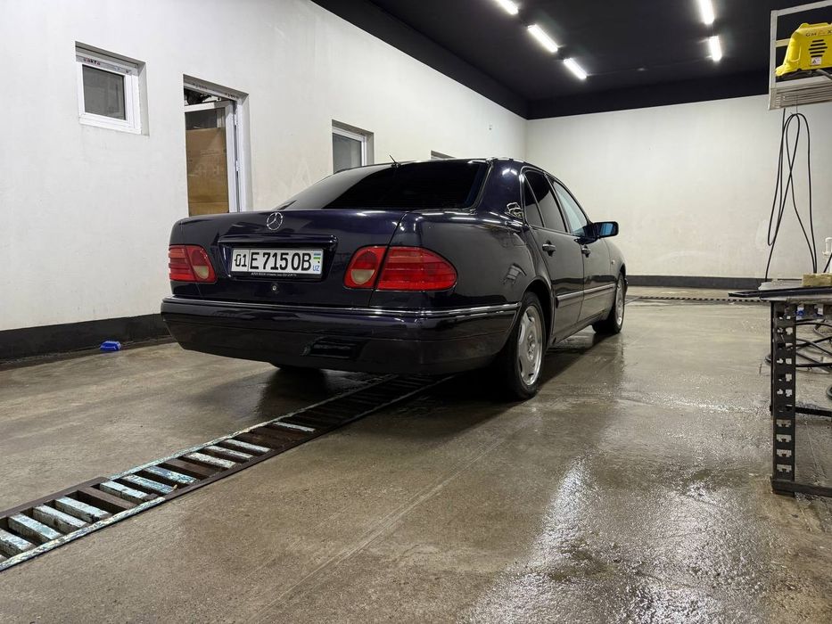 Срочно продаю мерседес 210