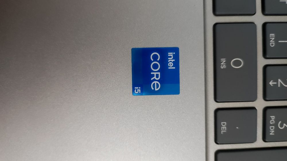 Noutbuk  HP Laptop 15- fd0