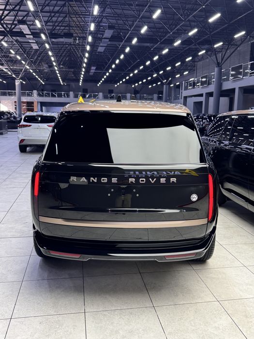 Land Rover Range Rover SV P615