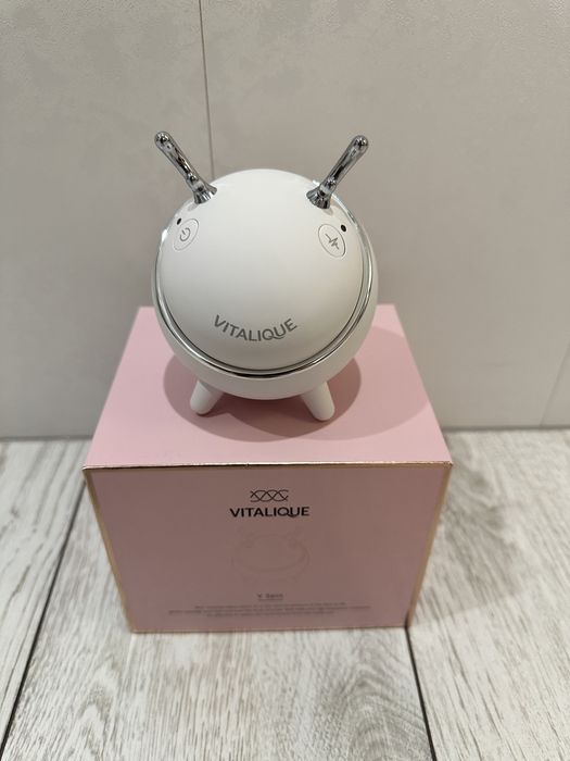 Микротоковый массажер для лица