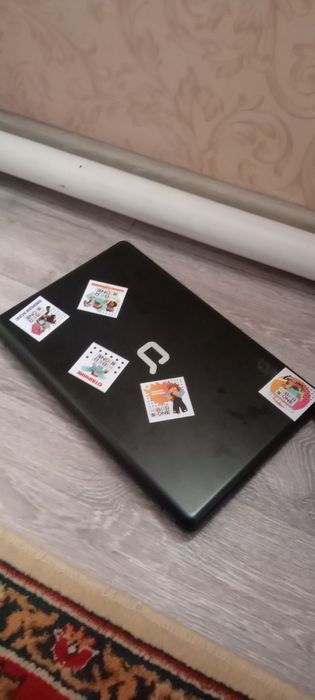 Ноутбук compaq продам