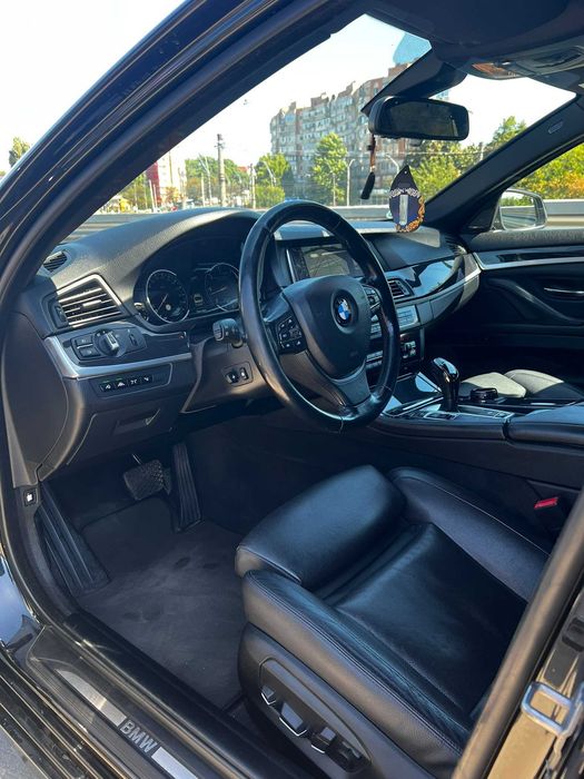 BMW Seria 5 F10 LCI 530d • 2014 • 3.0 Diesel • 258 CP