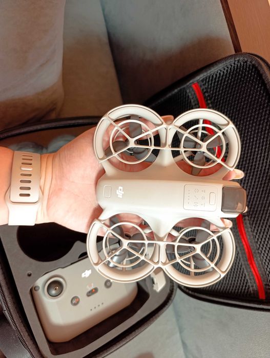 Продам дрон DJI Neo Fly Combo серый