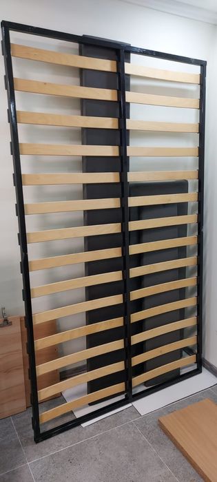 Продам кроать в хорошем состояний.