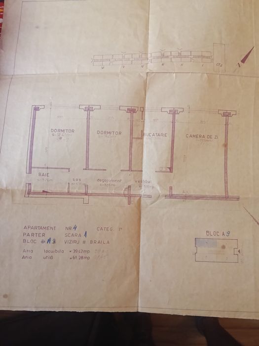 Vând apartament 3 camere