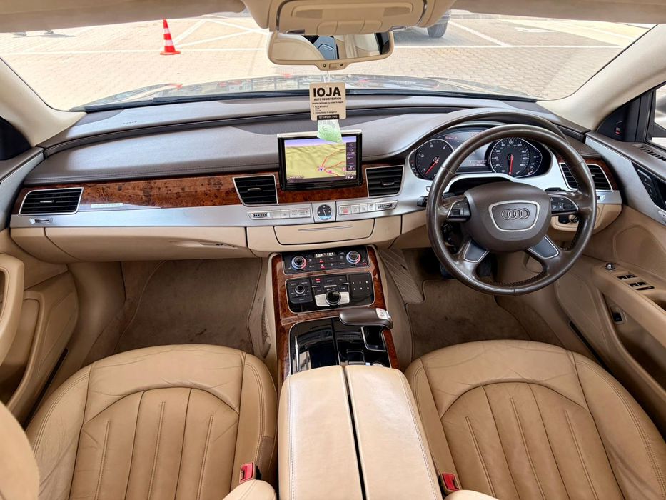 Audi A8 Long 2011