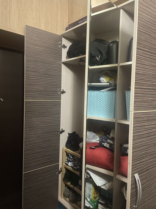 Шкаф бельевой-плательный