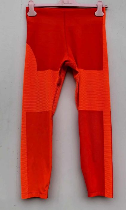 Nike жесток оригинален дамски клин М размер