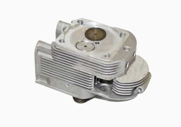 Chiulasa Deutz TBD234V12 - Piese de motor Deutz