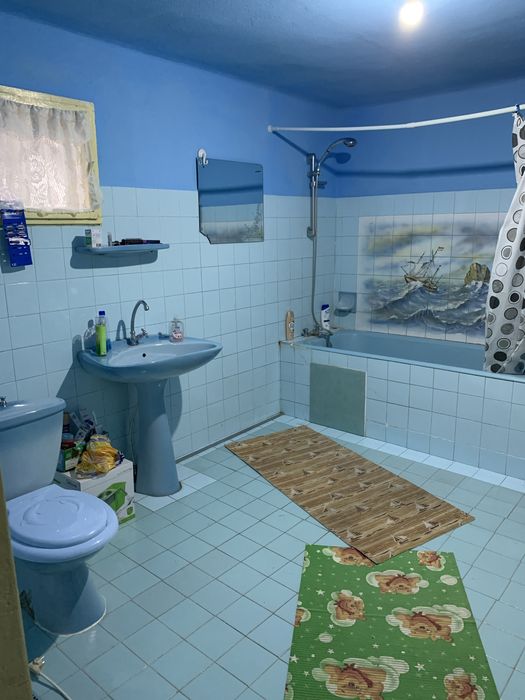 Vand casa cu teren