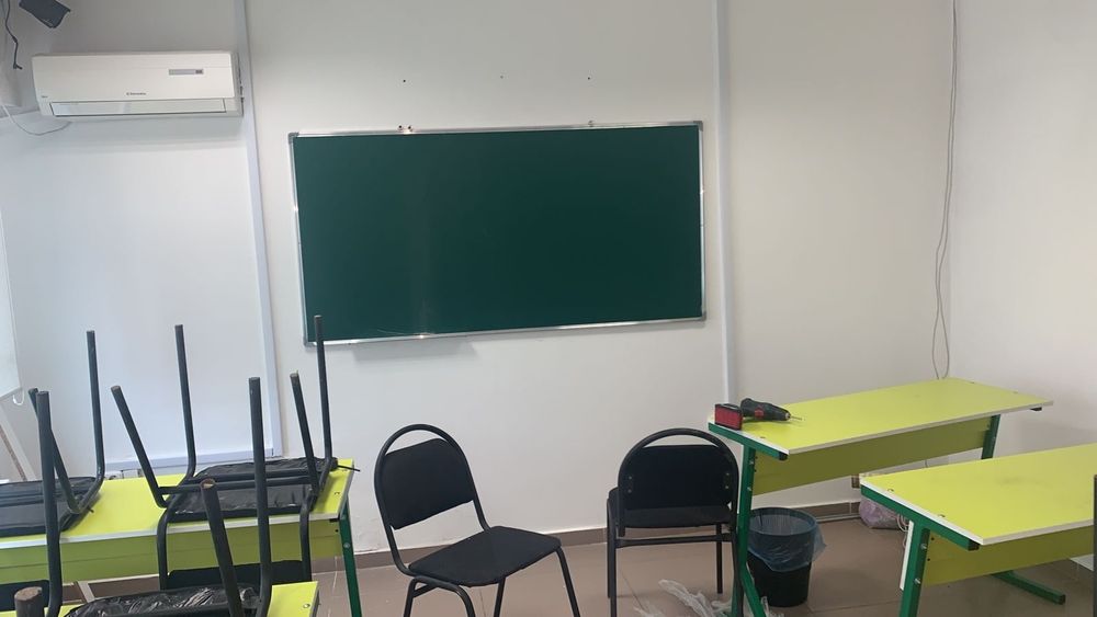 Маркерная доска двухсторонняя продаем