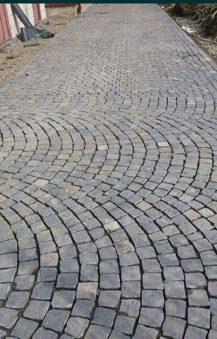 Vând piatră și montez