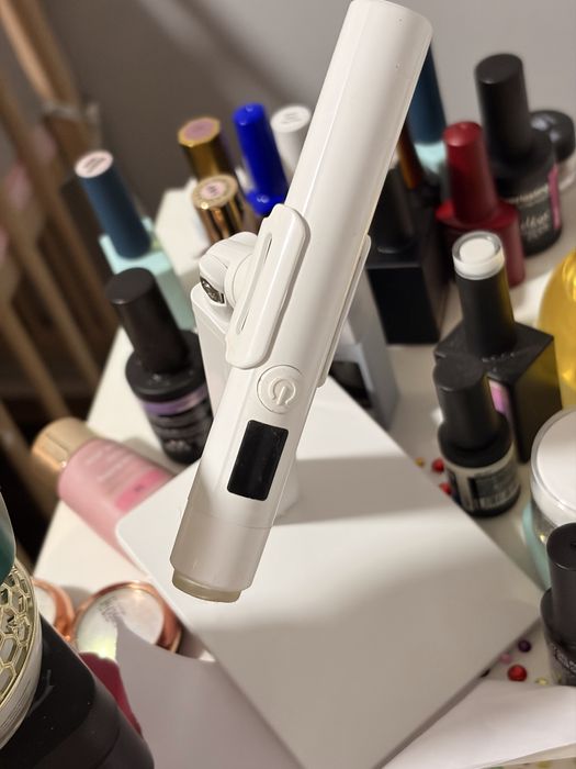 Lampa pentru tipsuri