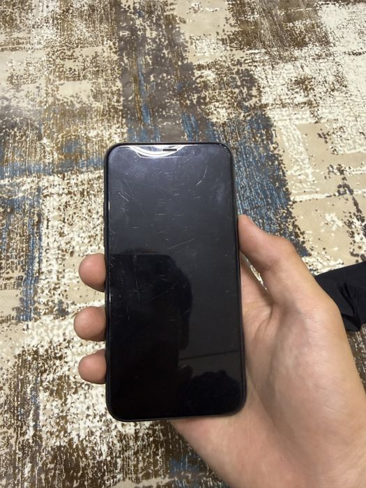 Iphone 11pro  с гарантей