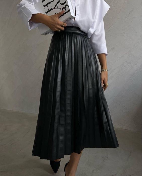 Кожени поли