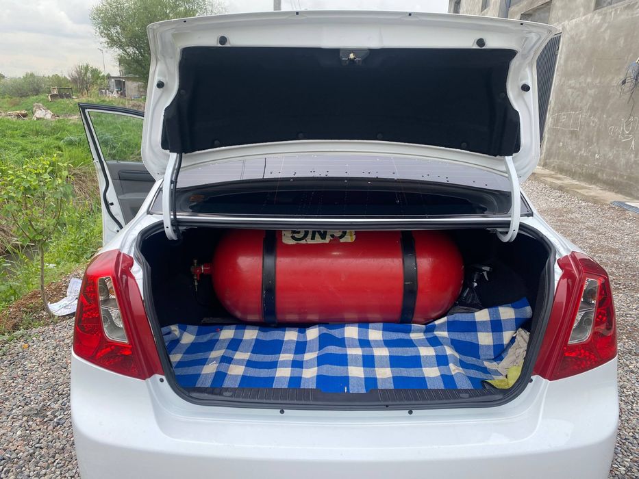 Chevrolet Gentra 3 позиция с люком