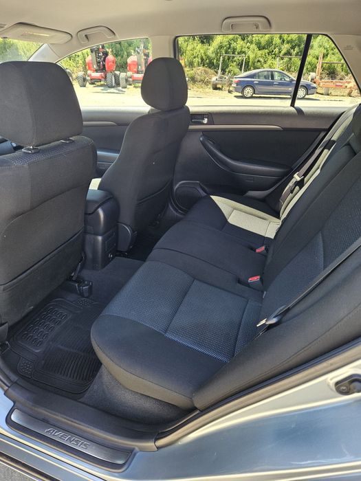 Toyota  avensis combi