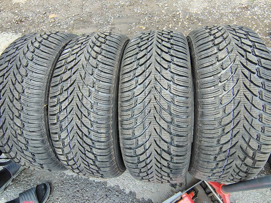 4бр нови зимни гуми Nokian 235 60 17