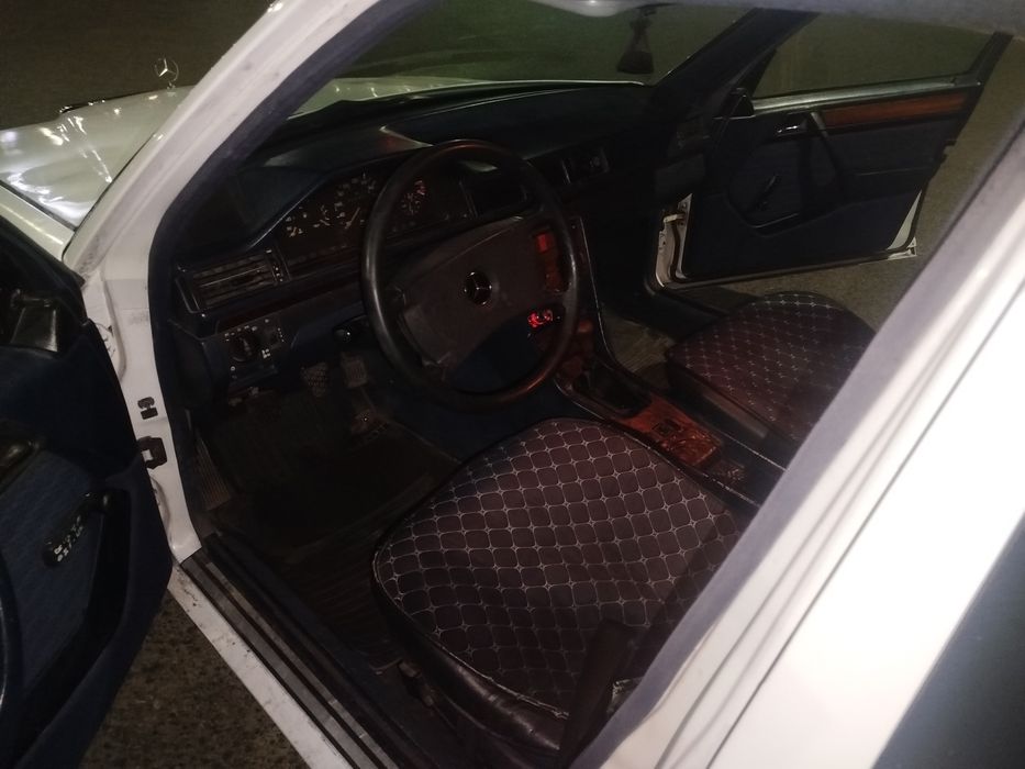 Продам машину Mercedes Benz