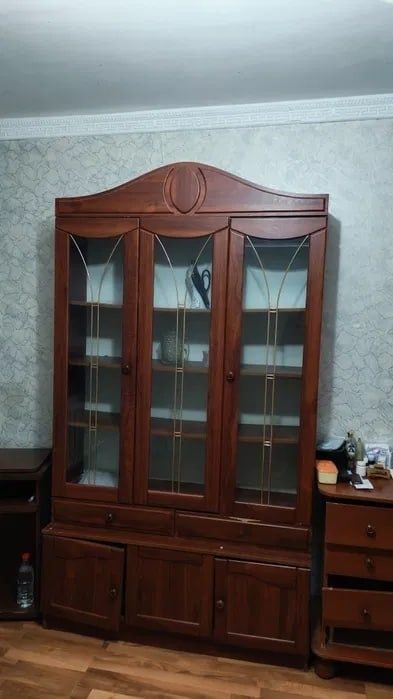 Бобура 1/4/4 галери, без ремонта, 32м2