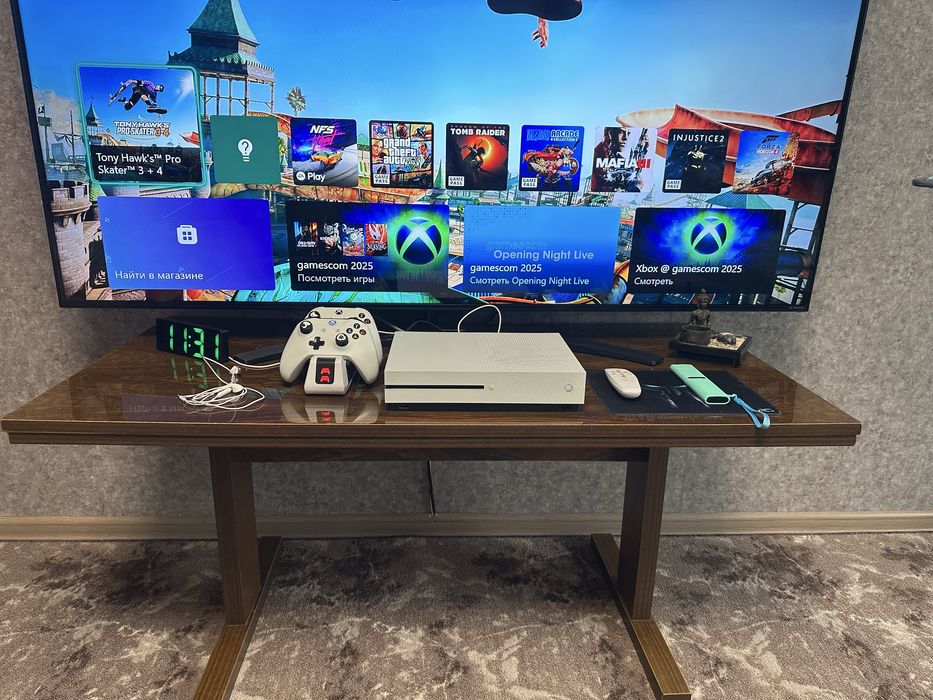 Продам Xbox ONE S