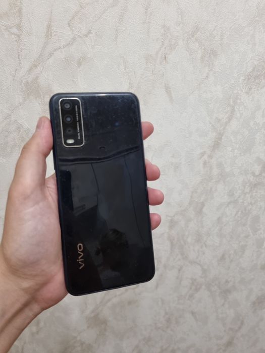 Продам Vivo Y12s.