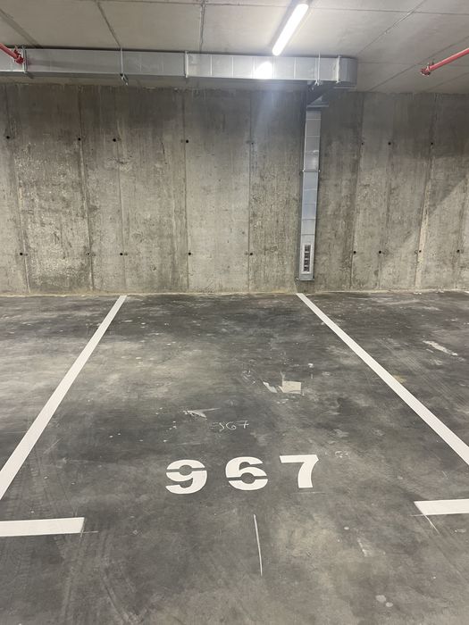 Паркоместа под наем к-с Фемили Гардън