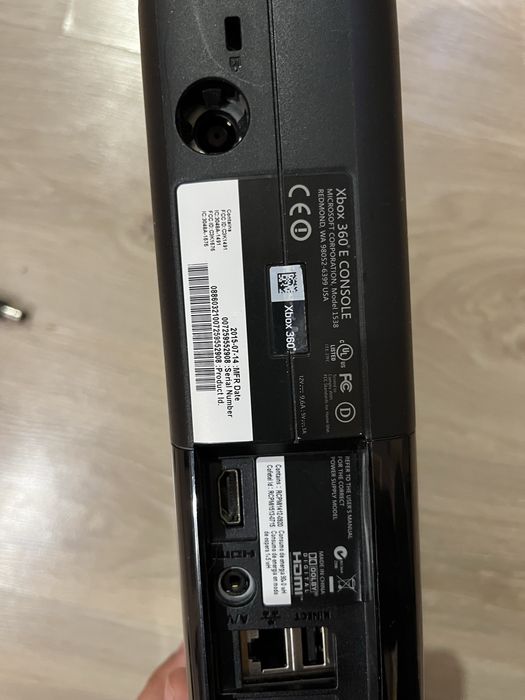 X box - 360E 500gb