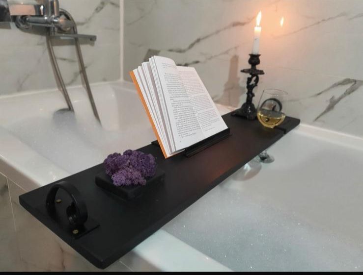 Bathboard din lemn natural vopsit manual cu licheni
