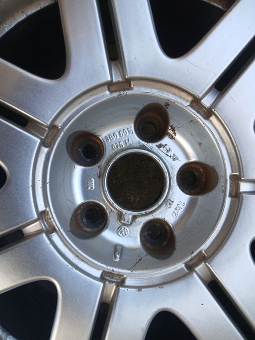 Оригинални Алум джанти 17цола за Vw passat.Golf.5.6.Touran.audi.5×112.