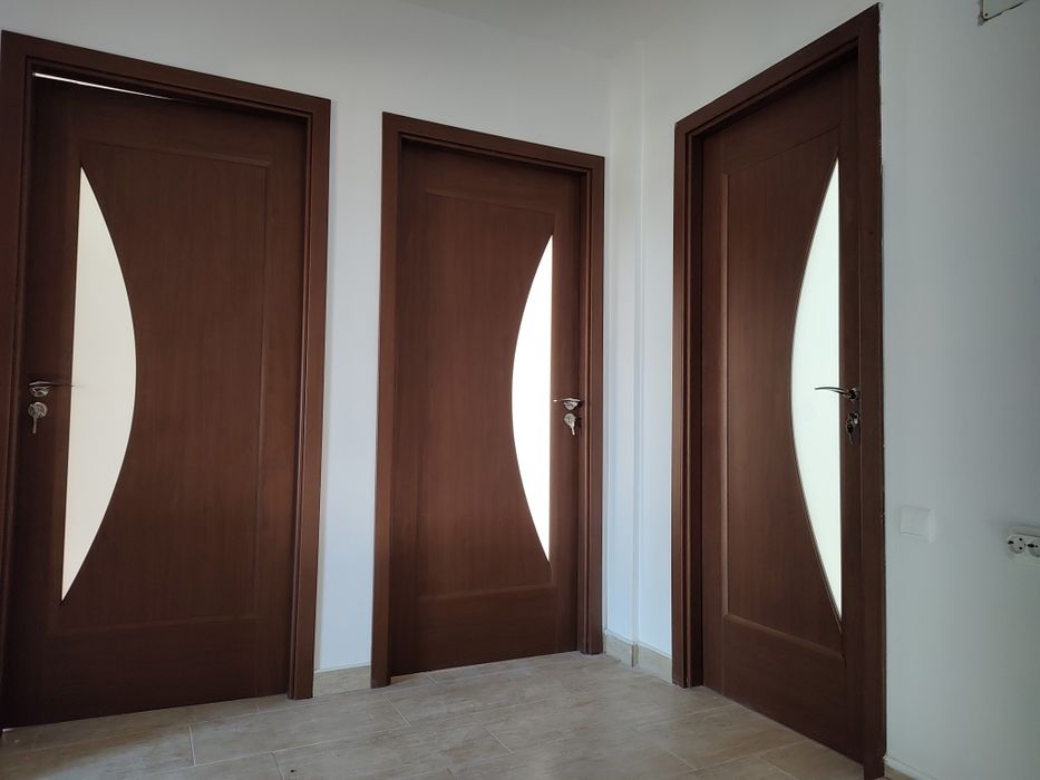 Casă spațioasă cu teren generos și deschidere pe două străzi