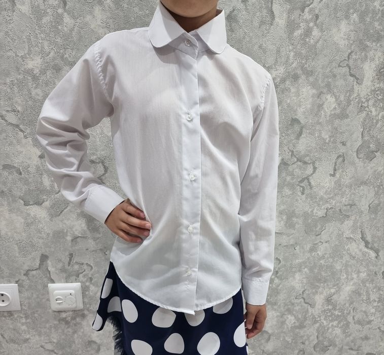 Продаются белые блузки для девочек