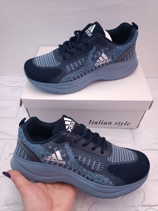 Adidași bărbați la ofertă