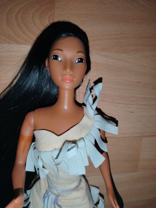 Papusa Pocahontas 45 cm, gen Barbie, Disney