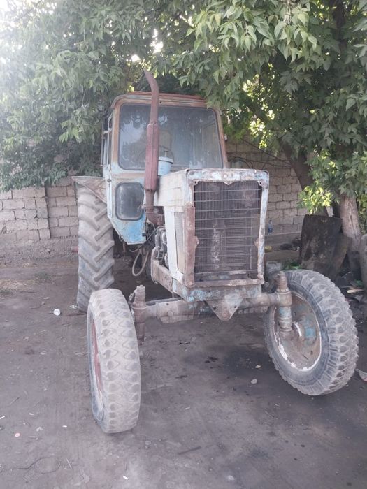 Трактор  матор запчас
