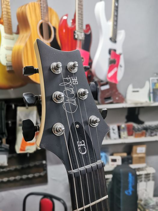 PRS CE 24, Standart электрогитара