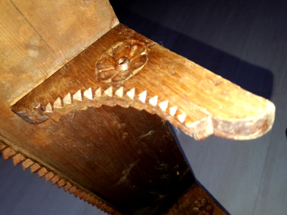 Стара ретро етажерка над 100 г.