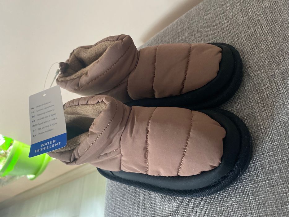 Детски ботушки. Нови ! 29/30 номер