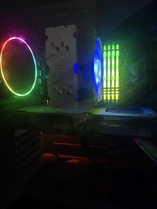 RTX4060 Amd 5 5600