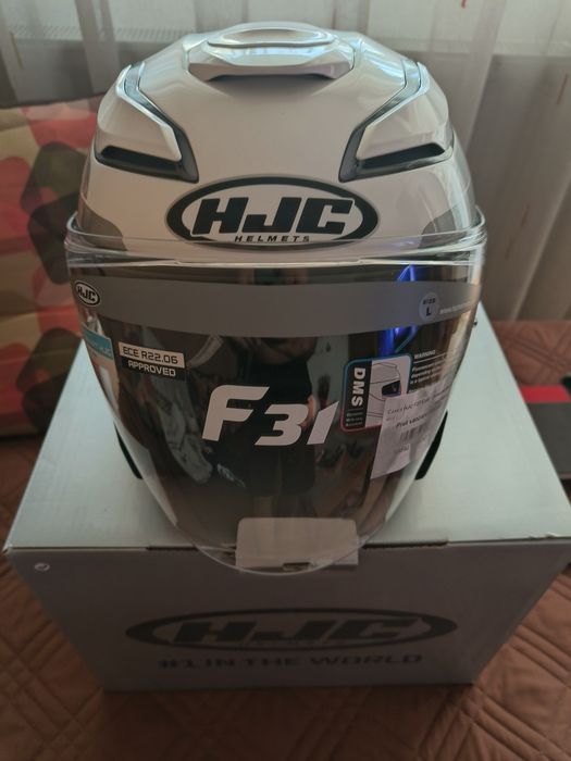 Vând cască moto HJC F31 Ludi  NOUĂ